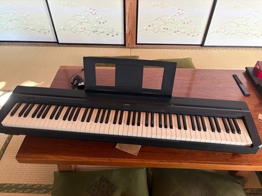 YAMAHA 電子ピアノYP40