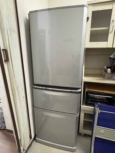 無料！！引き取りに来てくれる方のみ美品冷凍冷蔵庫 (Aアライブ) 城北