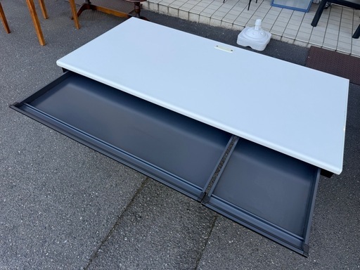 プラスのオフィスデスク　高さ70×幅140×70㎝　0114-01