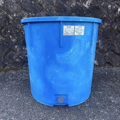 ダイライト　200L 農業用コンテナ　錦鯉　金魚　メダカ　池の画像