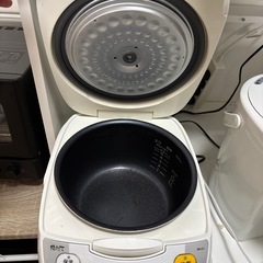 炊飯器の画像