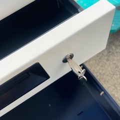 オフィスデスクの画像