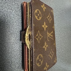 ルイヴィトン 2つ折り財布
の画像