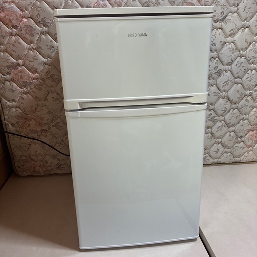 アイリスオーヤマノンフロン冷凍冷蔵庫AF81-W 81L ( キューピー