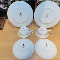 A8020 【ウエッジウッド】 コロンビア セージグリーン ピオニー トリオ 黒壺 2客の画像