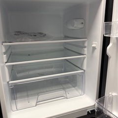 美品 アイリスオーヤマIRSD-14A-B冷蔵庫142L 2024年製ブラック (細かい
