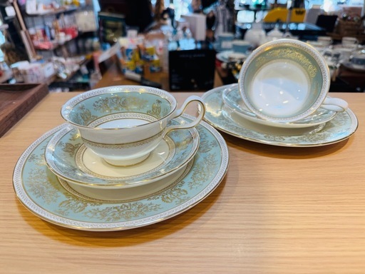 2A8020【ウエッジウッド】 コロンビア セージグリーン ピオニー トリオ