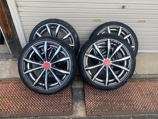 レグザスホイール18インチ