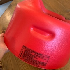 バンボ　赤　ベビーチェア　赤ちゃん　椅子の画像