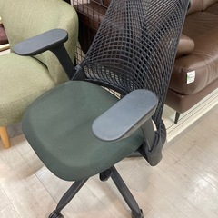 取りに来れる方限定！HermanMillerのセイルチェアです！の画像