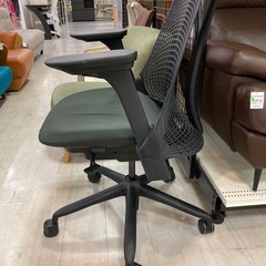取りに来れる方限定！HermanMillerのセイルチェアです！の画像