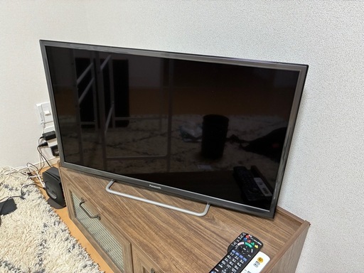 テレビ32インチ (Panasonic)