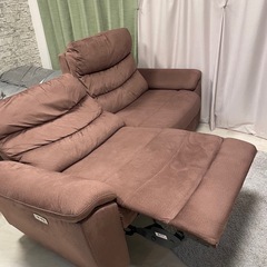 値下げ⭐︎早い者勝ち美品リクライニングソファー左右USB付きの画像
