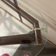 ガラスのテーブルの画像