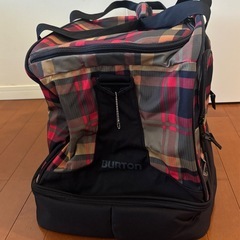 ★1回使用したのみ　Burtonトラベルバッグの画像