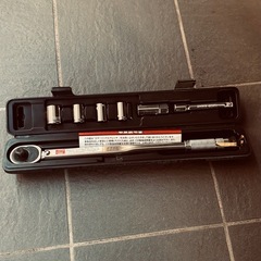 タイヤ交換用　ジャッキ・レンチの画像