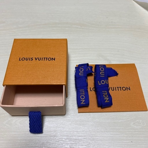 LOUIS VUITTON ピアス 5個入り(ほぼ2セット)