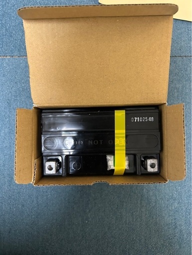 バイク　バッテリー　ytx12-bs