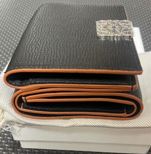 LOEWE アナグラム 三つ折財布