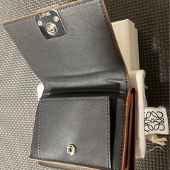 LOEWE アナグラム 三つ折財布の画像