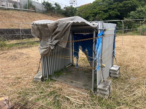 山羊小屋（かなり頑丈です）
