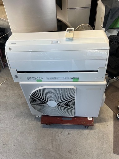 【分解洗浄済み】東芝　ルームエアコン2.5kw(7〜10畳)/自動フィルター掃除