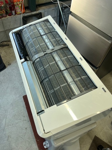 【分解洗浄済み】東芝　ルームエアコン2.5kw(7〜10畳)/自動フィルター掃除