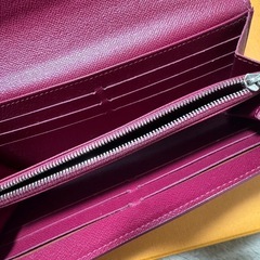 【Louis Vuitton】エピ　長財布　ピンク　ボタンの画像