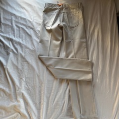 ほぼ新品ルイヴィトンストレートパンツの画像