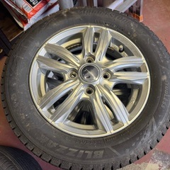 ●ほぼ新品 
ブリザック   VRX3    155\65R13  4本の画像