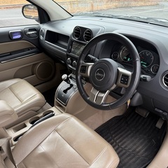 個人 クライスラー jeepコンパス 車検付き ホワイトの画像