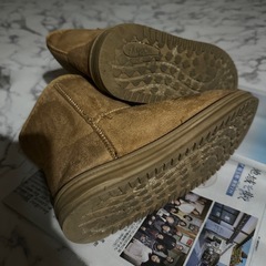 ムートンブーツ茶色の画像