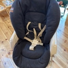 電動ハイローチェアの画像