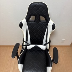 ゲーミングチェアの画像