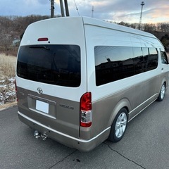 トヨタ ハイエース グランドキャビン スーパーロング4WDの画像