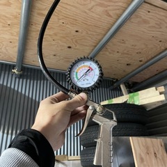 エアーコンプレッサー  40l 100v 縦型の画像