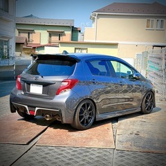 コミコミ70万円 【フルカスタム】H27 ヴィッツ 最上位グレード ／TEIN車高調・音響・G’sマフラー／車検R9.7／全部込み の画像