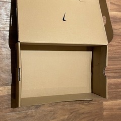 ナイキ シューズ 空箱 茶の画像