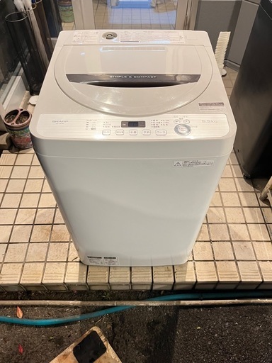 SHARP全自動洗濯機 5.5kg 2018年製 (羽島買取販売サービス) 羽島の生活