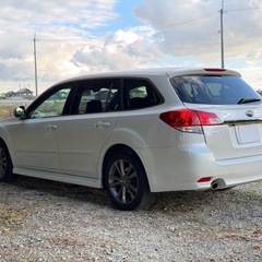 ⭕️ローン&クレジット購入OK⭕️◆車検R8年7月◆H25年レガシィ◆純正8型ナビ◆自動ブレーキ◆バックカメラ◆の画像