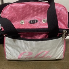 ボウリングバックほぼ新品　または重いものを入れるバックの画像