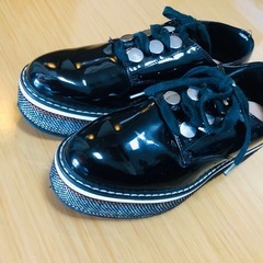 【ZARAWOMAN】ザラウーマン スニーカー 厚底 エナメル ブラックの画像