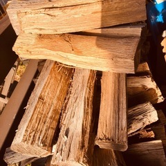 2年半乾燥させた広葉樹の薪の画像