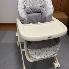 【美品】アップリカ ユラリズム エアークッション（アカチャンホンポ限定モデル）元箱・テーブル付の画像