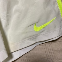 adidasウェアの画像