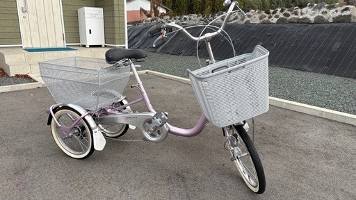 美品大人用3輪自転車 (つばめさくら) 中松の三輪車の中古あげます