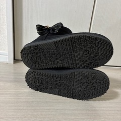 22センチ　黒ブーツの画像