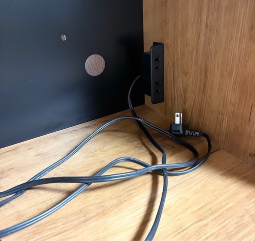募集終了　キッチンボード 食器棚 電源付き