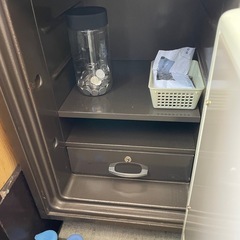 🉐無料🉐金庫/無料です/鍵付きの画像