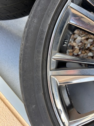 レオニス18インチ 4本